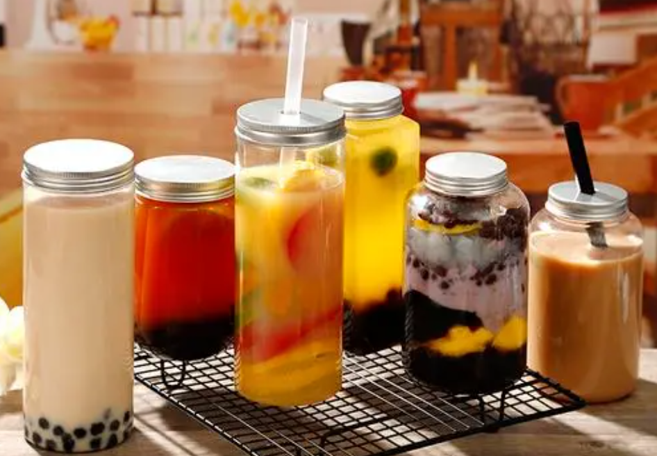 绿色环保、低碳减塑 让饮品自带杯逐渐成为习惯
